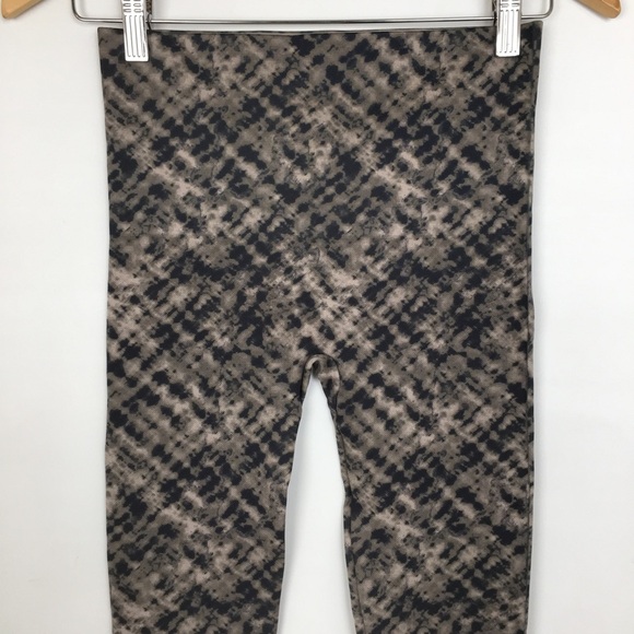 Spanx Capri Leggings Women’s Size Large Gray Acid Wash - Picture 2 of 9